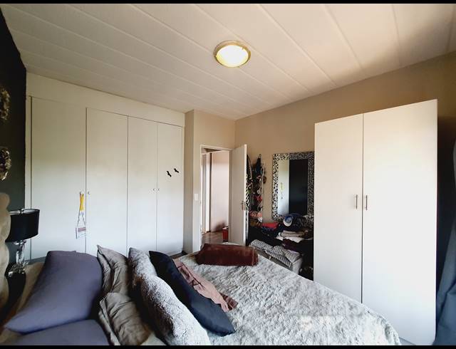 1 BEDROOM APARTMENT FOR SALE IN DOUGLASDALE